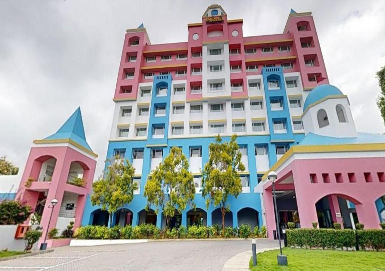 วอนเดอร์ลา รีสอร์ต Hotel Kumbalgod ภายนอก รูปภาพ