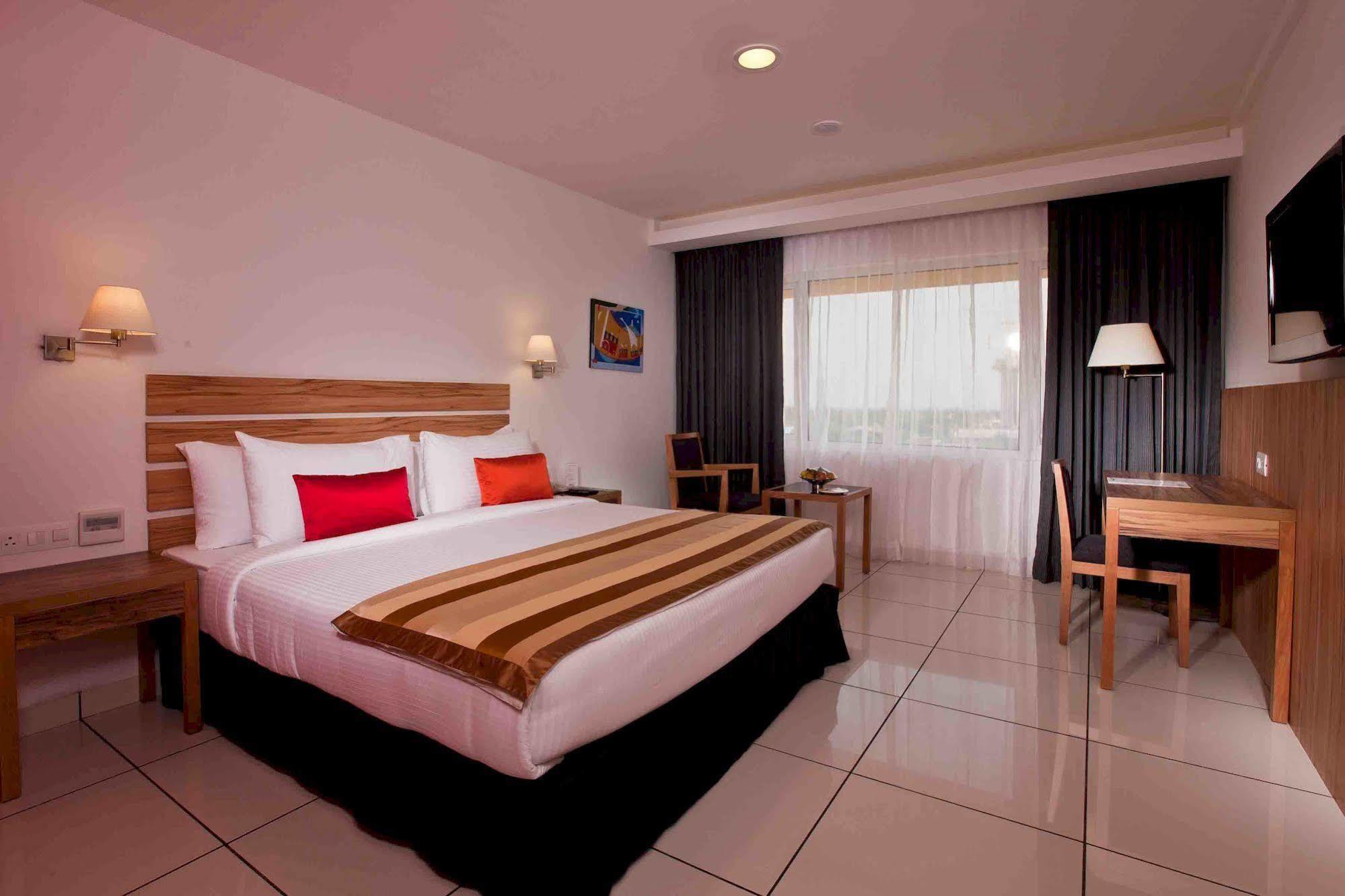 วอนเดอร์ลา รีสอร์ต Hotel Kumbalgod ภายนอก รูปภาพ